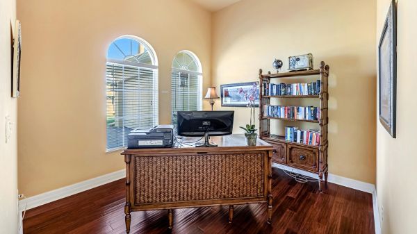 Eight Lakes two-story Home 22