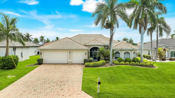 FYNELDESTO 39