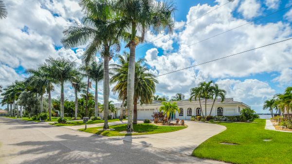 SOLD 2020: Riverfront - South Facing 6