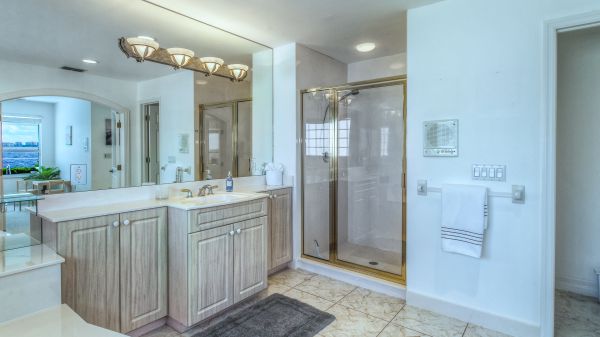 SOLD 2020: Riverfront - South Facing 25