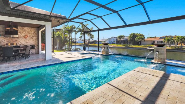 Villa MIKALIRO with Resort-Style Pool and Waterfall 2