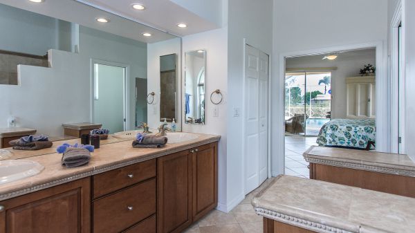 VERKAUFT 2019: Ferienhaus, Golfzugang, Cape Coral 19