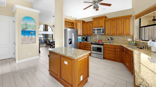 PLEMONTIS - Southern Exposure - Waterview 12