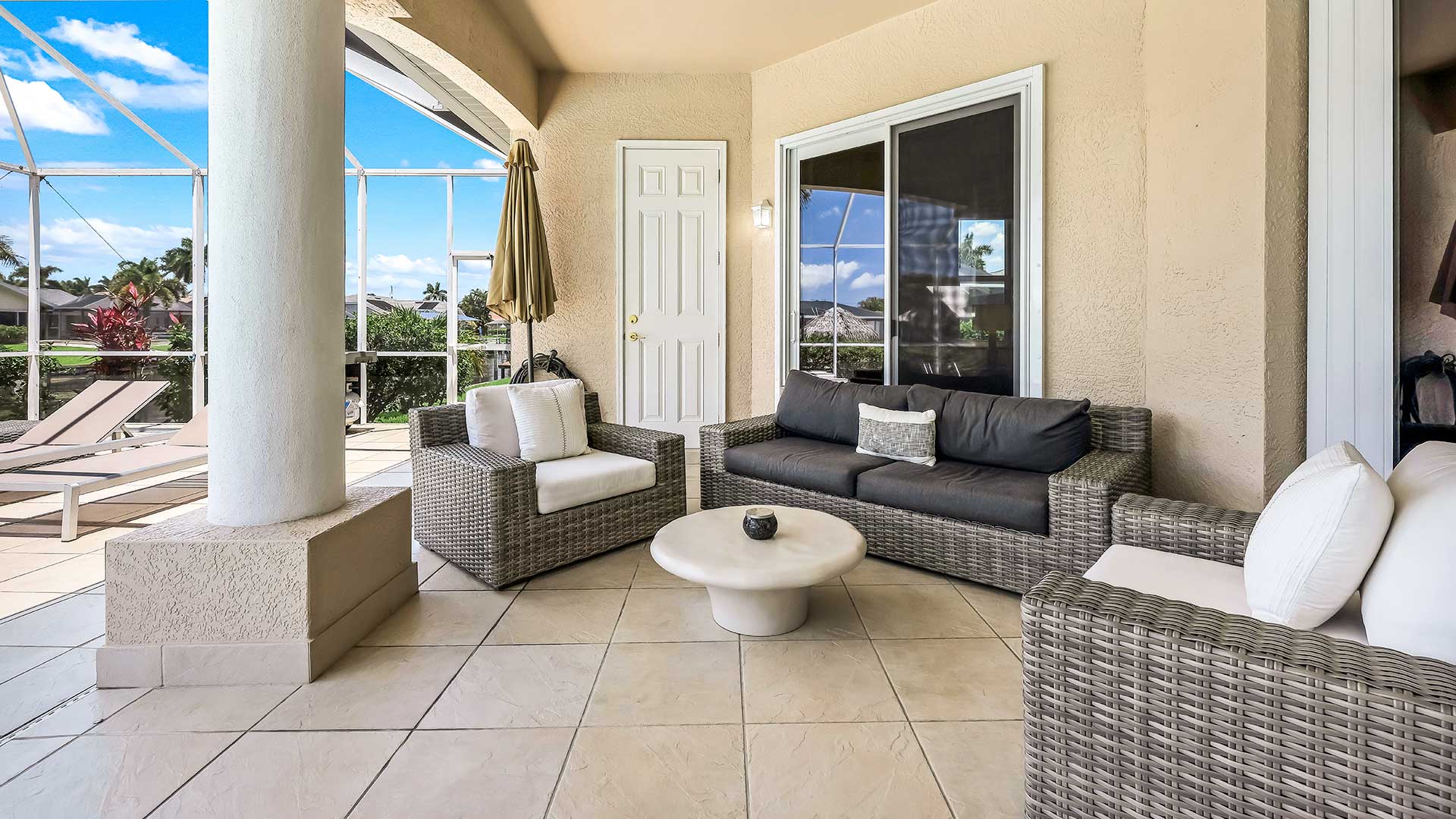 SABAL - Upscale Home in great Neighborhood 7