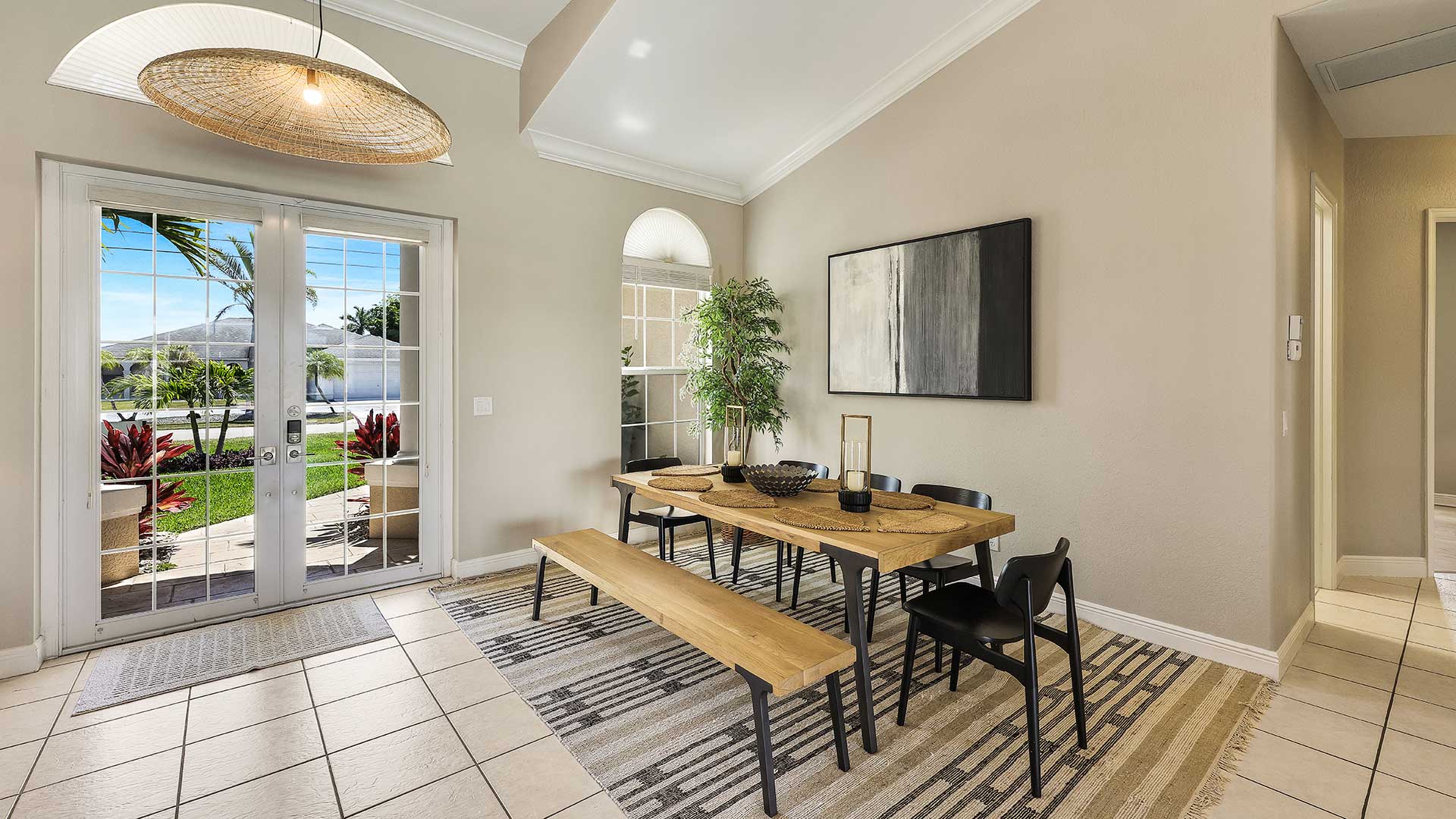 SABAL - Upscale Home in great Neighborhood 22
