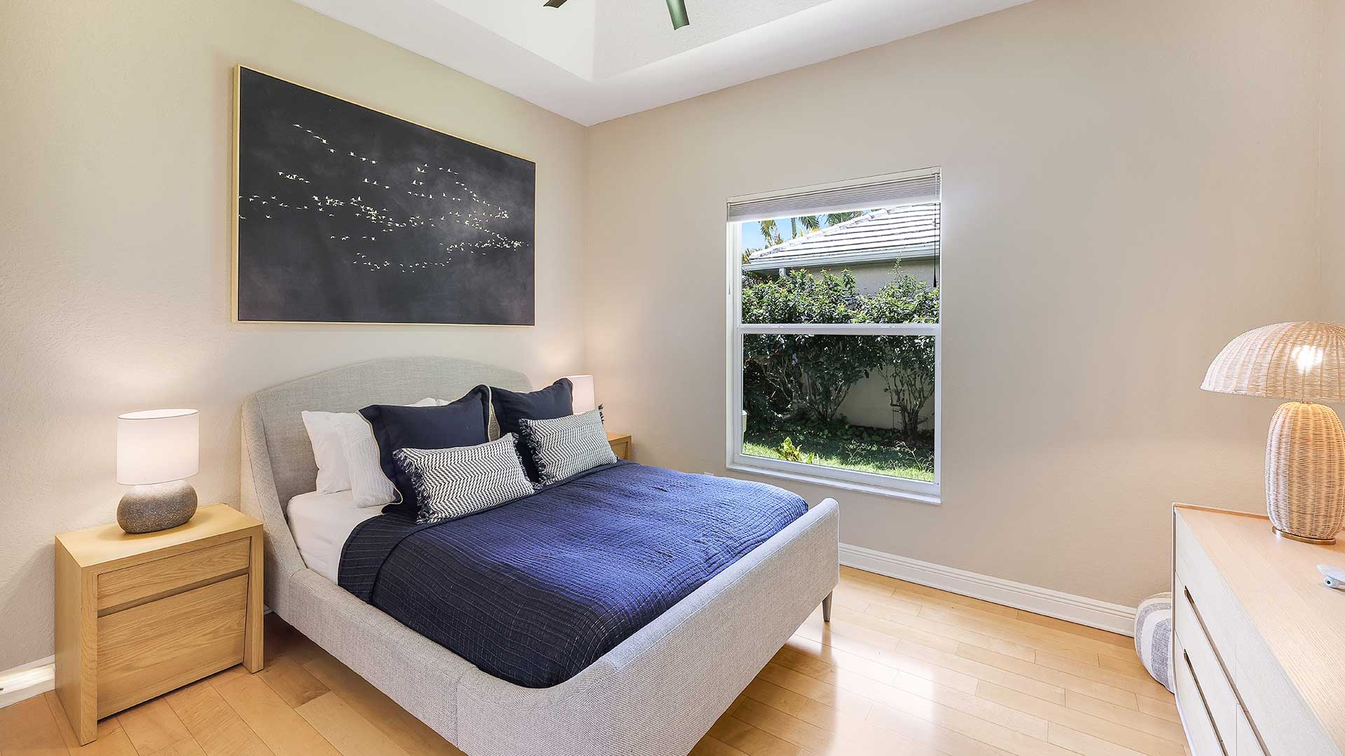 SABAL - Upscale Home in great Neighborhood 35