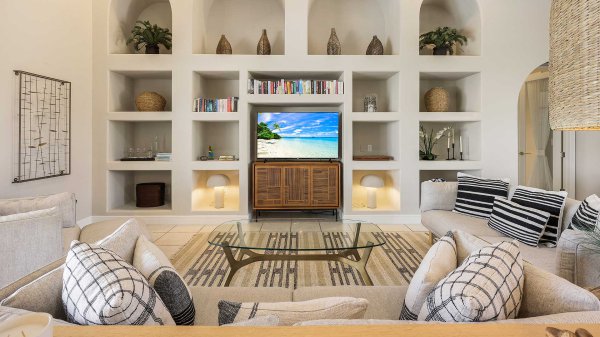 SABAL - Upscale Home in great Neighborhood 19