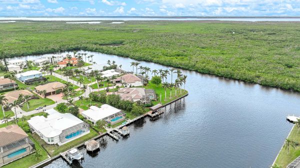 TERAMARO - At the Spreader -  Gorgeous views of water and preserve 35