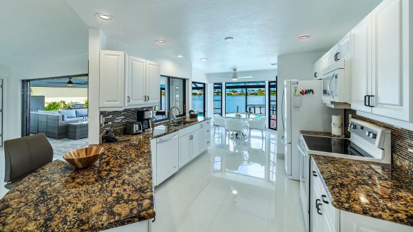 TRENDALIA - on the Eight Lakes - Lake View - Quick Gulf Access 12