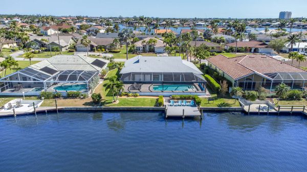 TRENDALIA - on the Eight Lakes - Lake View - Quick Gulf Access 24