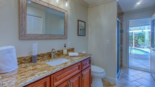 SOLD 2021: Fast Gulf Acess - 3/3 - Renovated 21