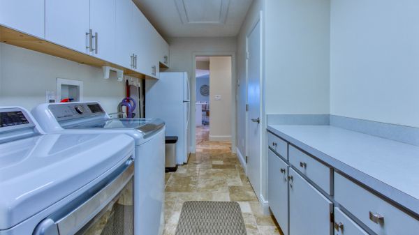 SOLD 2021: Fast Gulf Acess - 3/3 - Renovated 23