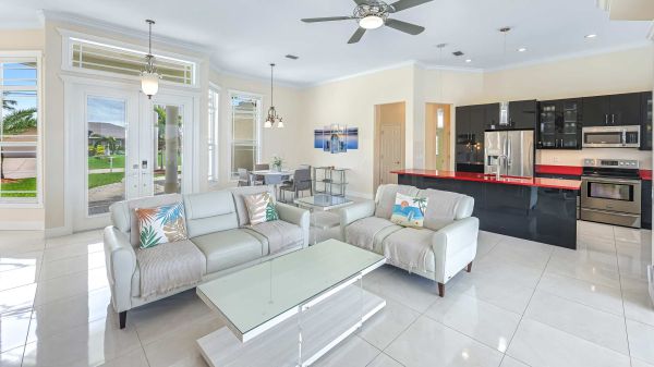 VISTA - Wide Waterview - Modern Home 17