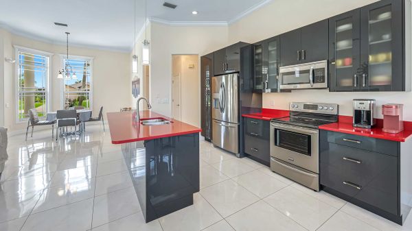 VISTA - Wide Waterview - Modern Home 18