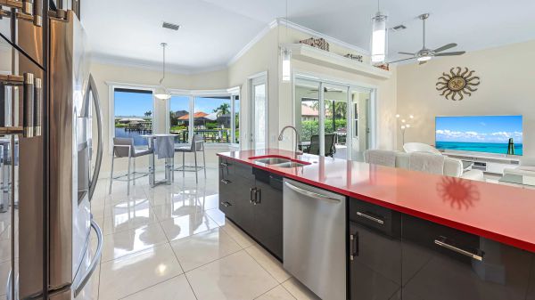 VISTA - Wide Waterview - Modern Home 20