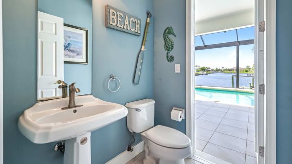VISTA - Wide Waterview - Modern Home 30