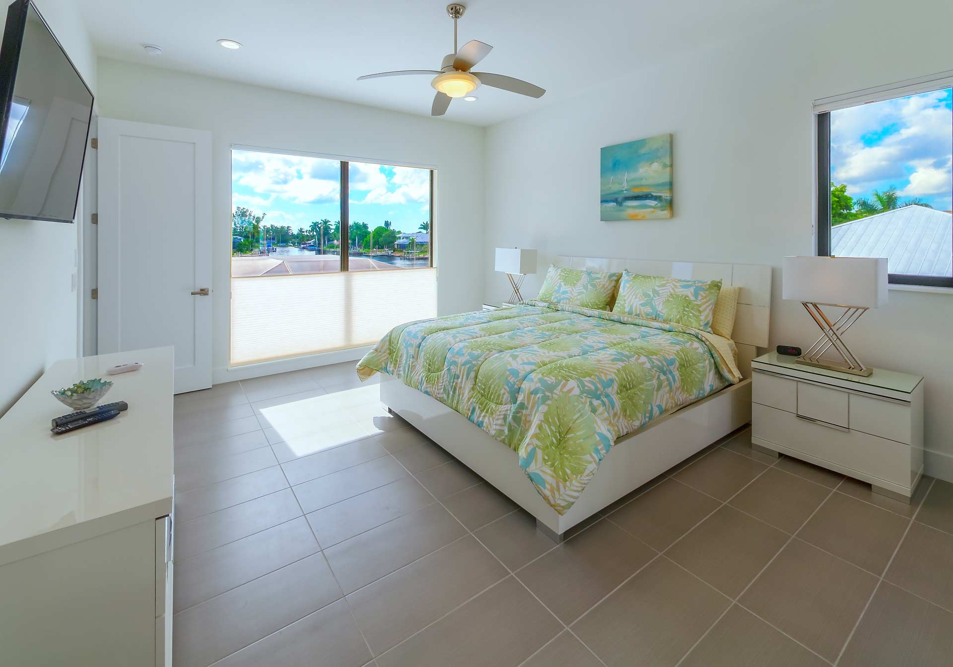 ZELADACE Yacht Club Area 24